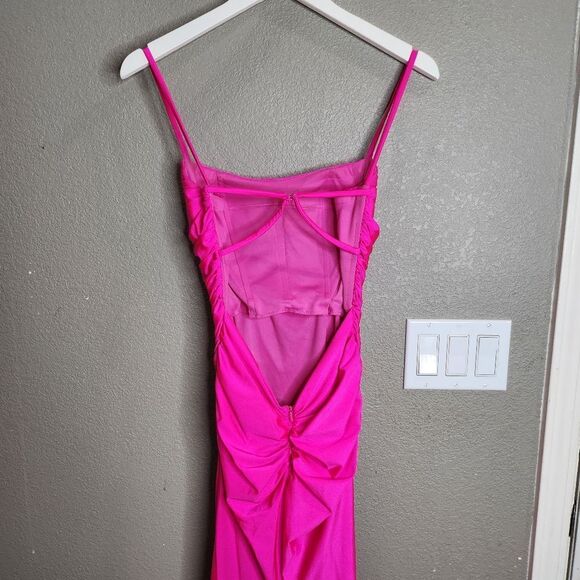 La Femme Hot Pink Ruched Scoop Modest Prom Sheath Dress - Picture 5 of 12